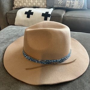 Women’s hat